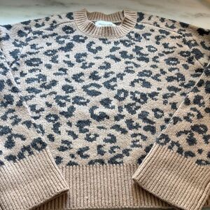 Abercrombie and Fitch Crewneck Animal Leopard Print Sweater XXS